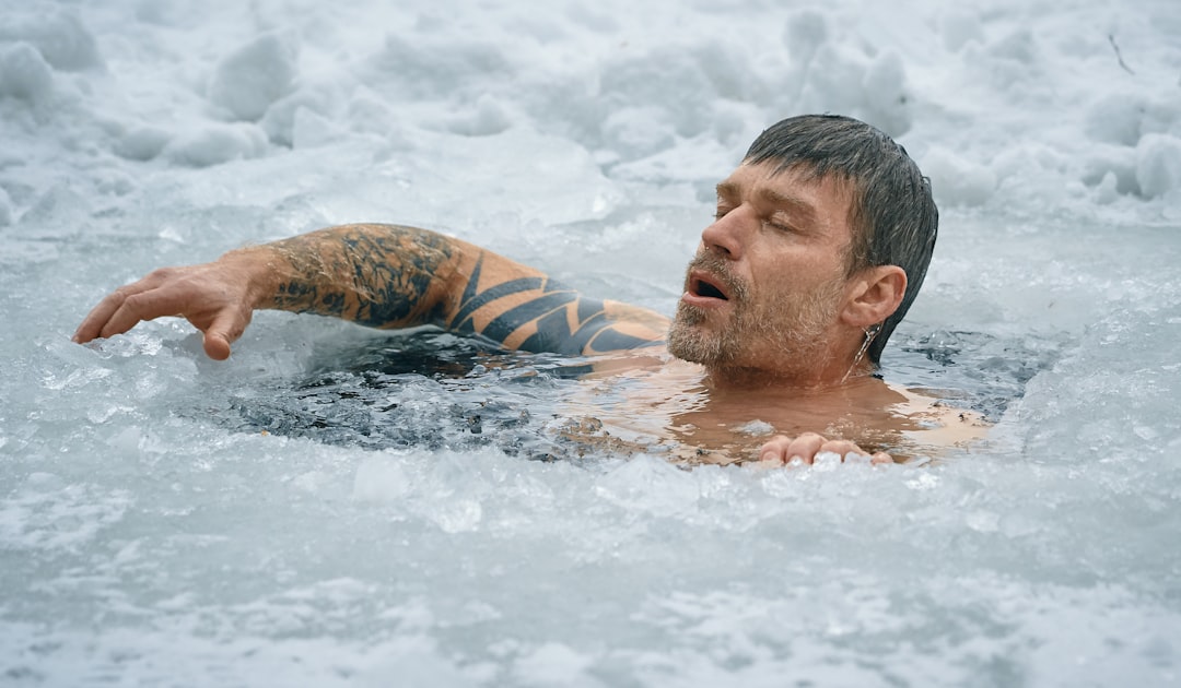 Cold water immersion therapy
