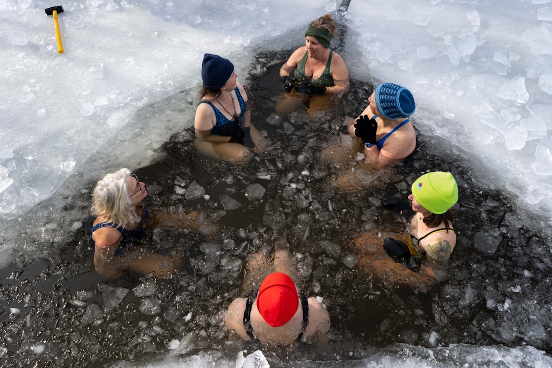Cold Plunge Recovery: What the Science Actually Says