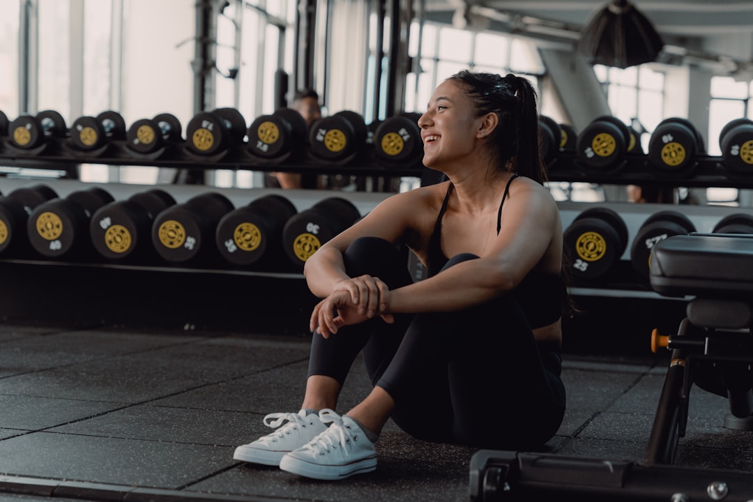 Rest Between Sets: How Long Should You Actually Wait